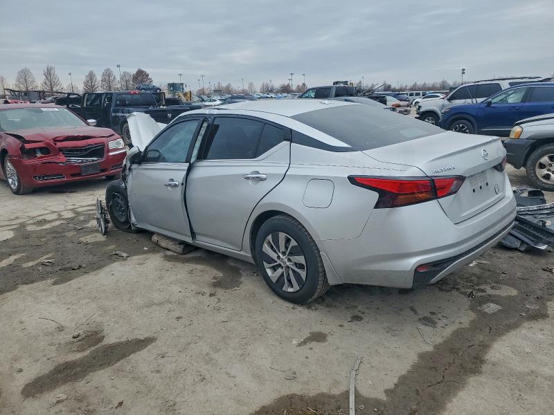 Фото 2 - NISSAN ALTIMA