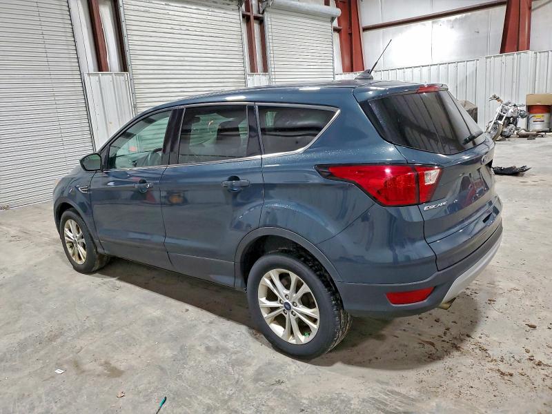 Фото 2 - FORD ESCAPE