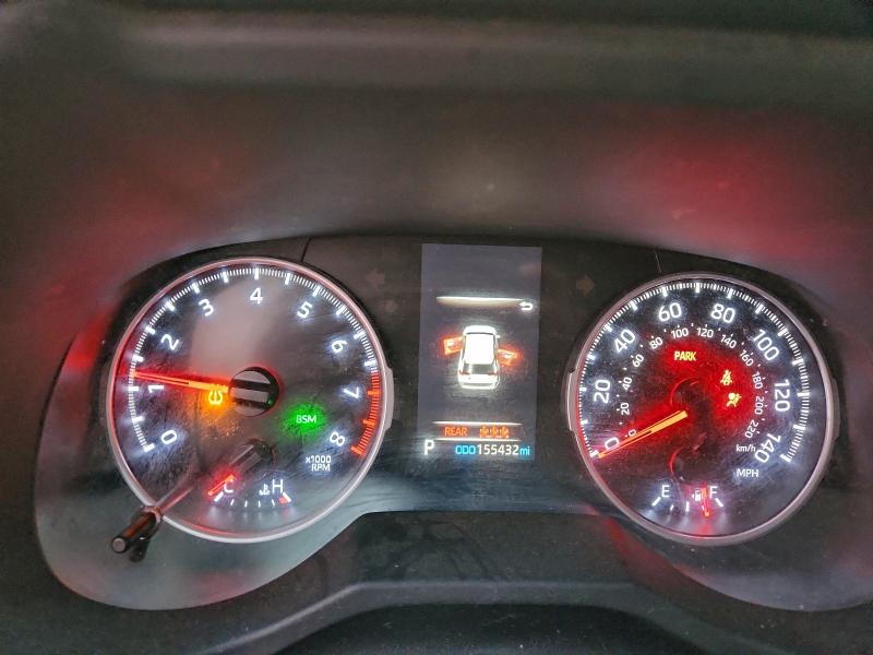 Фото 9 - TOYOTA RAV4