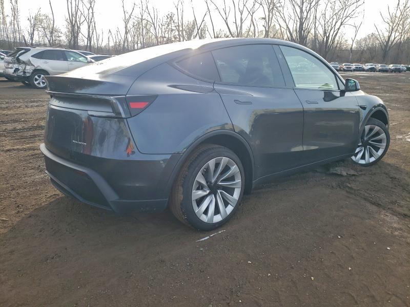Фото 3 - TESLA MODEL Y