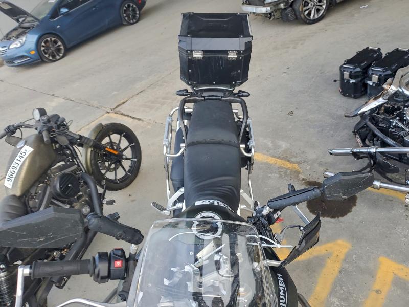 TRIUMPH TIGER 900 2023