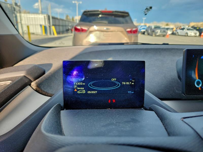 Фото 9 - BMW I SERIES