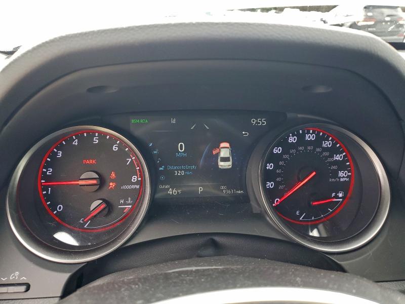 Фото 9 - TOYOTA CAMRY