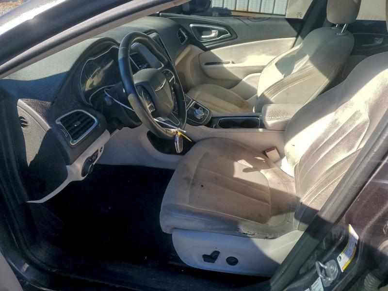 Фото 7 - CHRYSLER 200