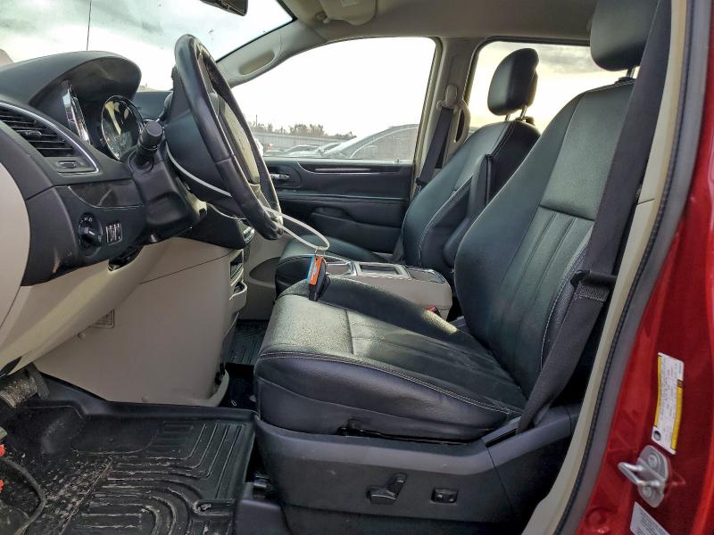 Фото 7 - CHRYSLER MINIVAN