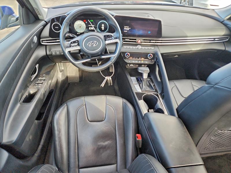 Фото 8 - HYUNDAI ELANTRA