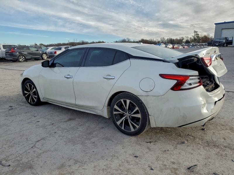 Фото 2 - NISSAN MAXIMA