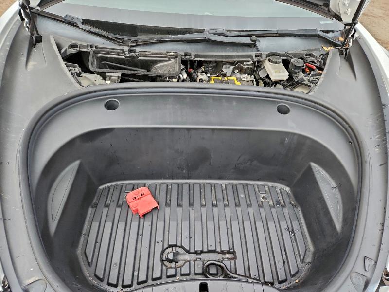 Фото 11 - TESLA MODEL 3