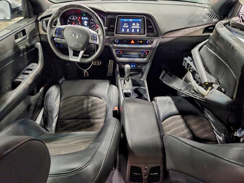 Фото 8 - HYUNDAI SONATA