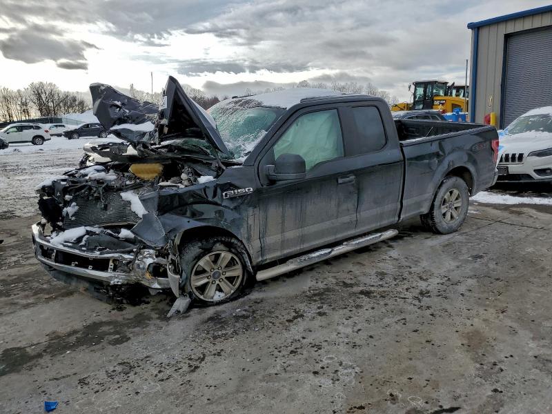 Фото 1 - FORD F-150