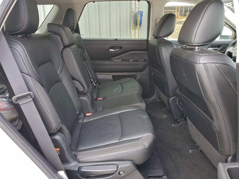 Фото 11 - NISSAN PATHFINDER