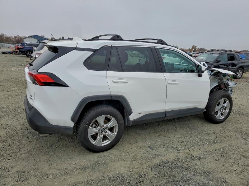 Фото 3 - TOYOTA RAV4