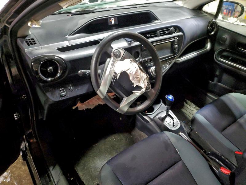 Фото 8 - TOYOTA PRIUS