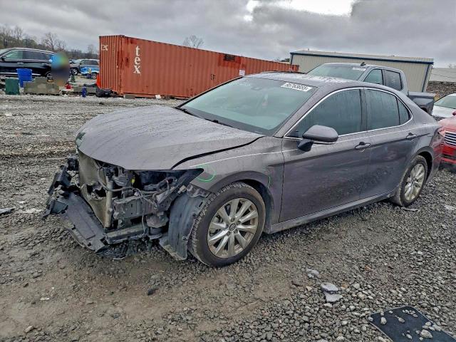 Фото 1 - TOYOTA CAMRY