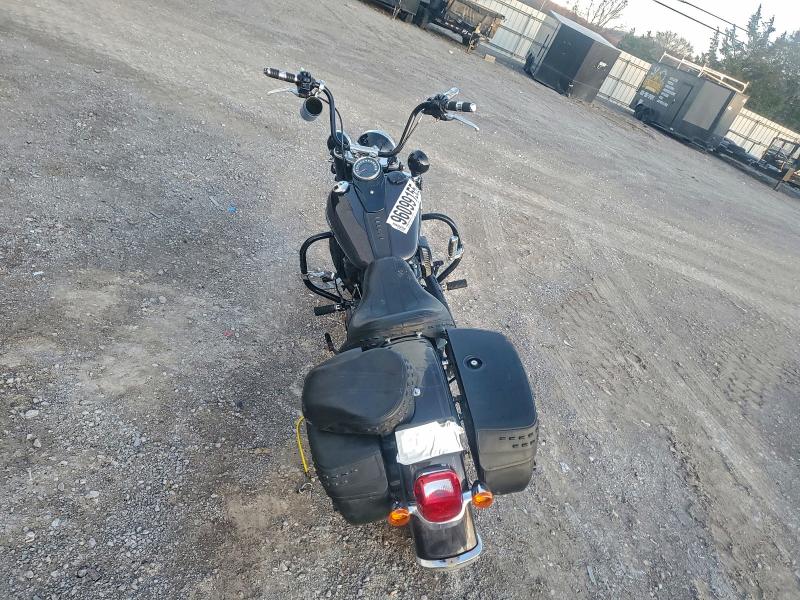 HARLEY-DAVIDSON FLHCS 2021