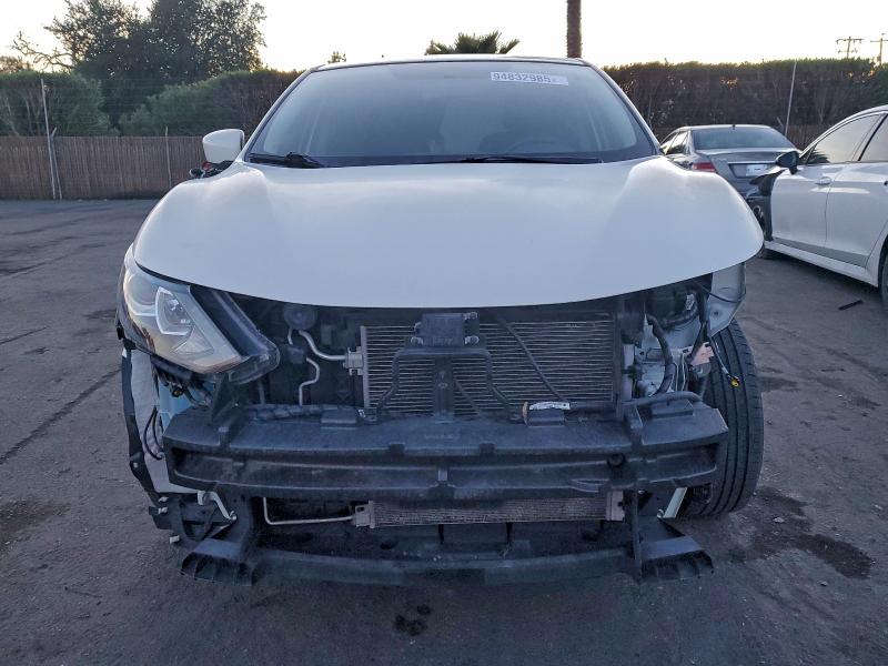 Фото 5 - NISSAN ROGUE