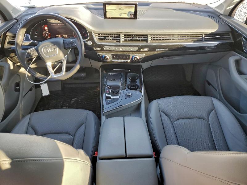 Фото 8 - AUDI Q7