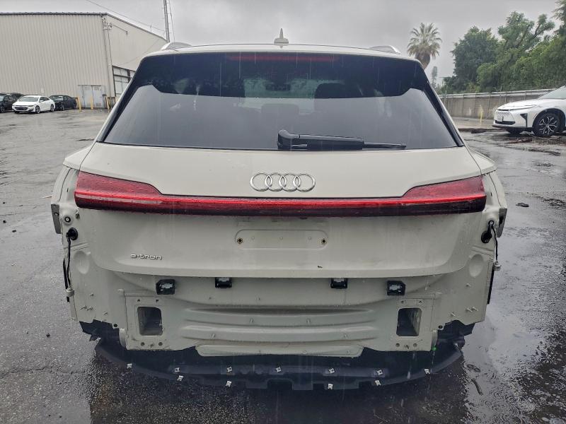 AUDI E-TRON 2019 VIN WA1VABGE7KB021588