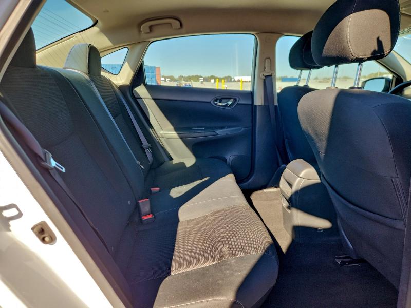 Фото 10 - NISSAN SENTRA