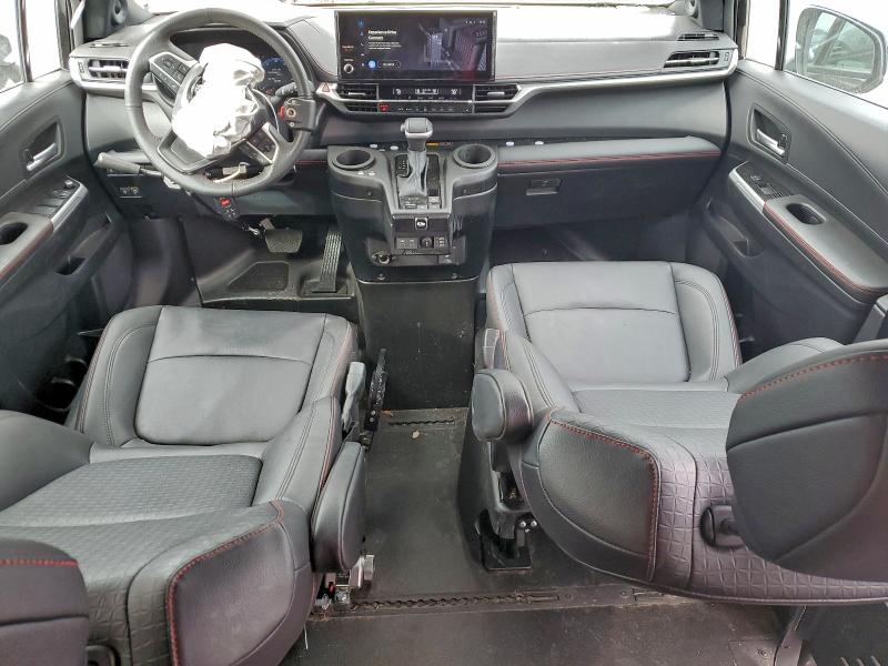 TOYOTA SIENNA 2025 VIN 5TDDRKEC6SS231877