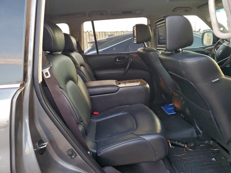 Фото 11 - INFINITI QX80