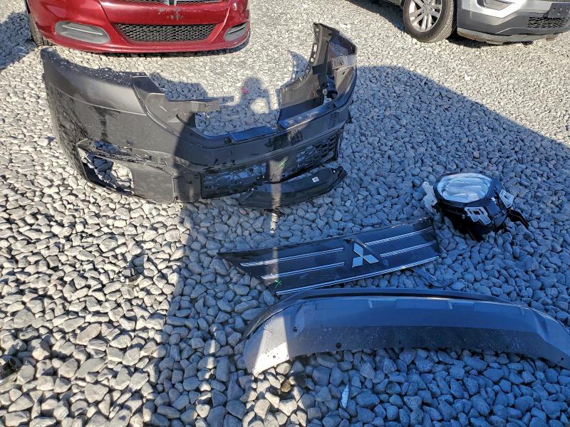 Фото 13 - MITSUBISHI OUTLANDER