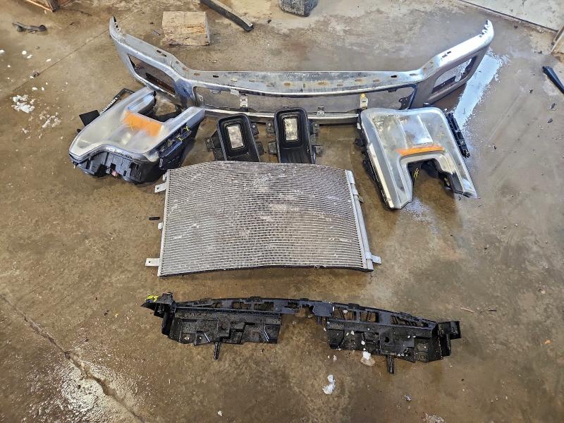 Фото 12 - FORD F-150