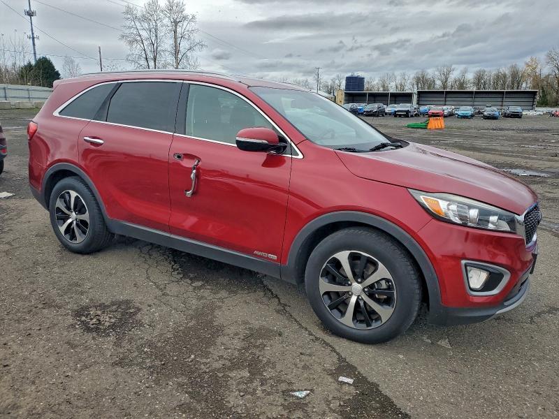 Фото 4 - KIA SORENTO