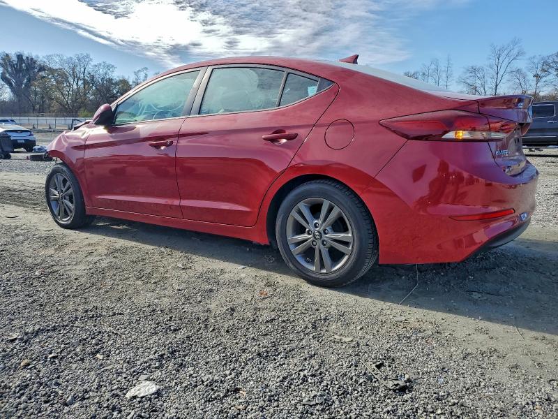 Фото 2 - HYUNDAI ELANTRA