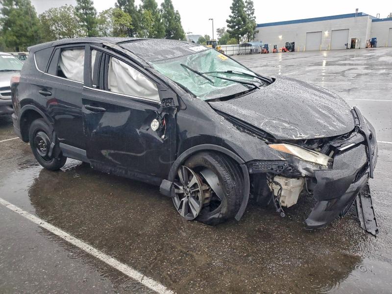 Фото 4 - TOYOTA RAV4