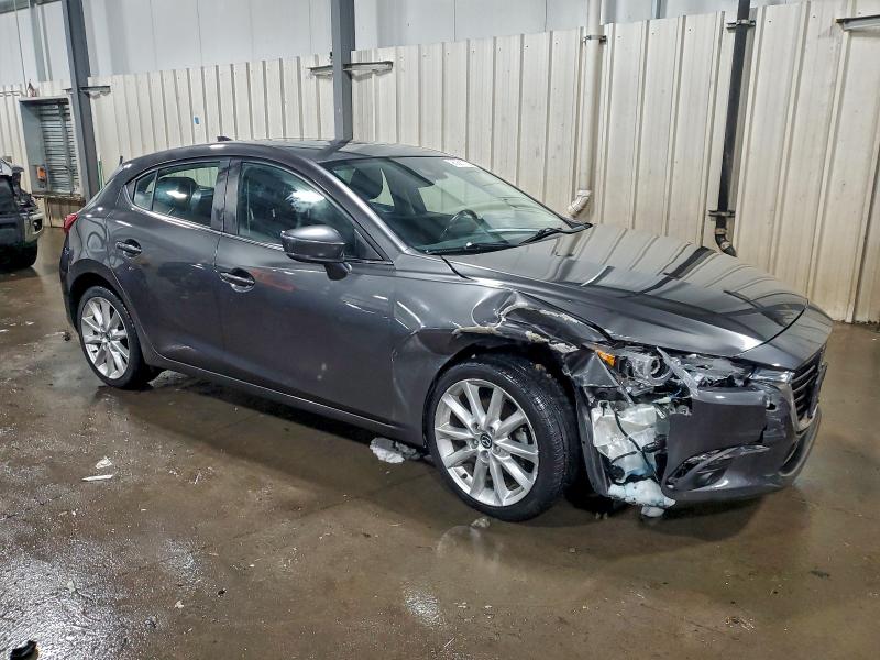 Фото 4 - MAZDA 3