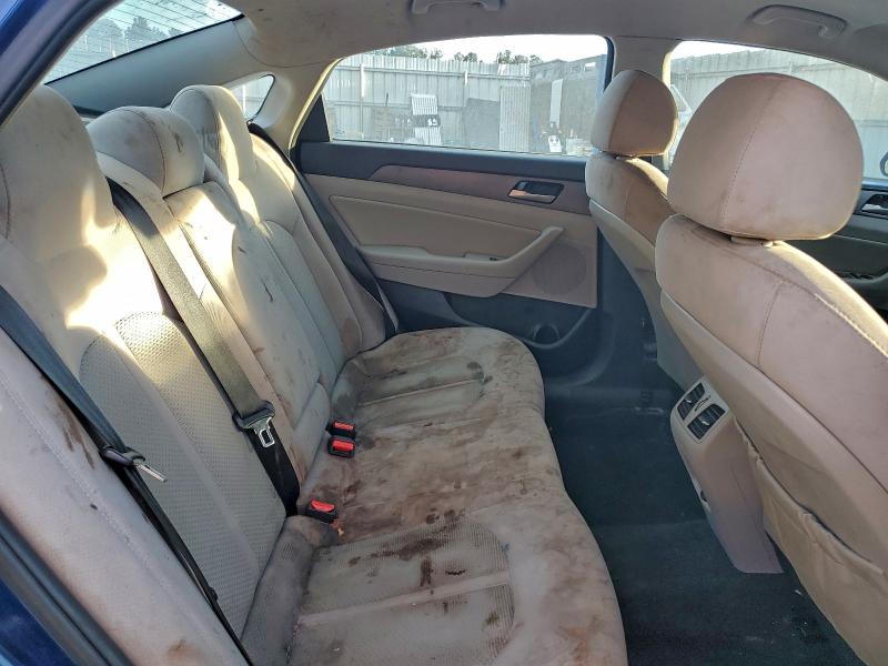 Фото 10 - HYUNDAI SONATA