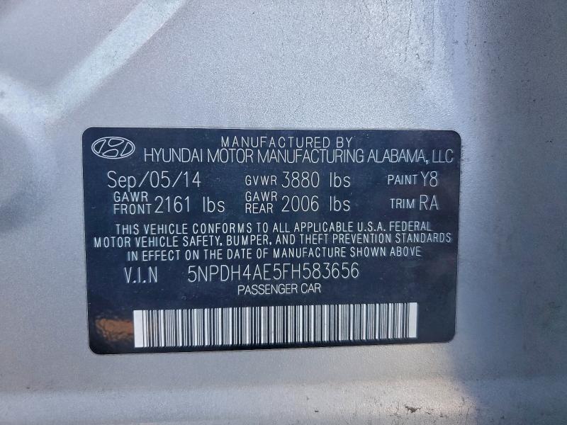 Фото 12 - HYUNDAI ELANTRA