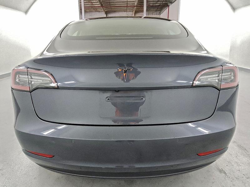 Фото 6 - TESLA MODEL 3