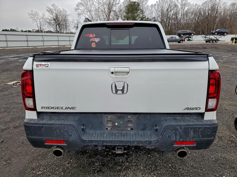 Фото 6 - HONDA RIDGELINE