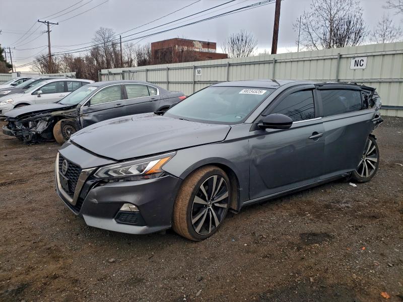 Фото 1 - NISSAN ALTIMA