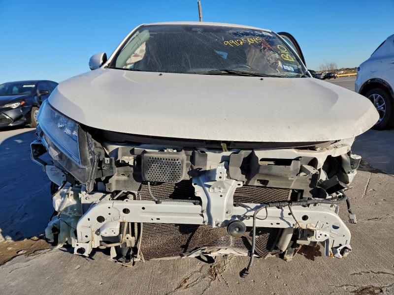 Фото 5 - MITSUBISHI OUTLANDER