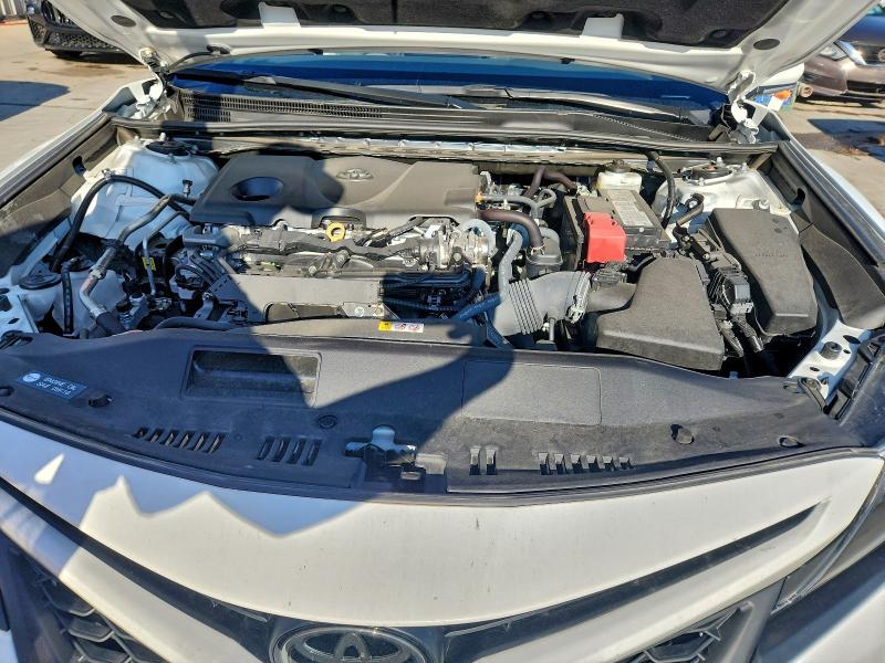 Фото 11 - TOYOTA CAMRY