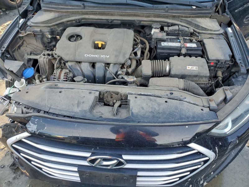 Фото 11 - HYUNDAI ELANTRA