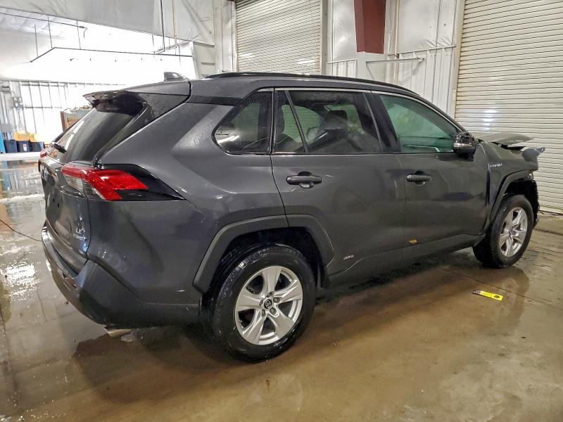 Фото 3 - TOYOTA RAV4