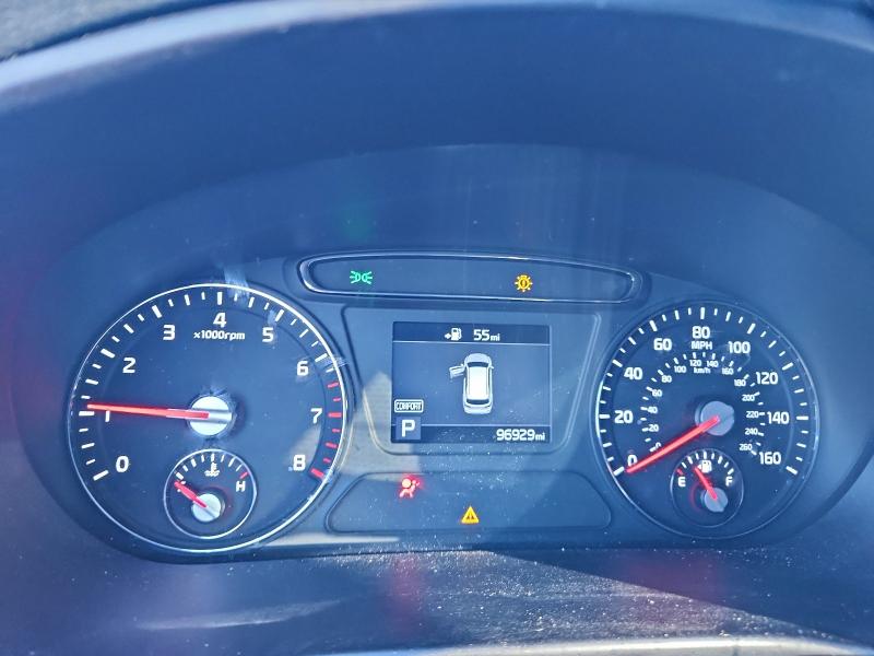 Фото 9 - KIA SORENTO