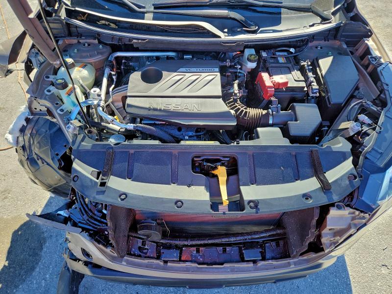 Фото 11 - NISSAN ROGUE