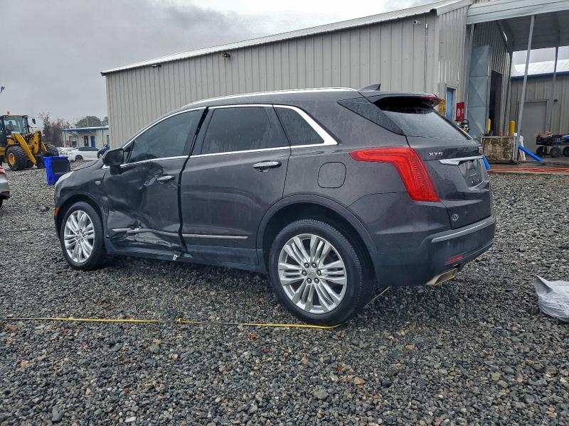 Фото 2 - CADILLAC XT5