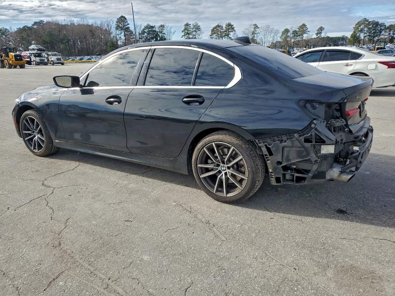 Фото 2 - BMW 3 SERIES