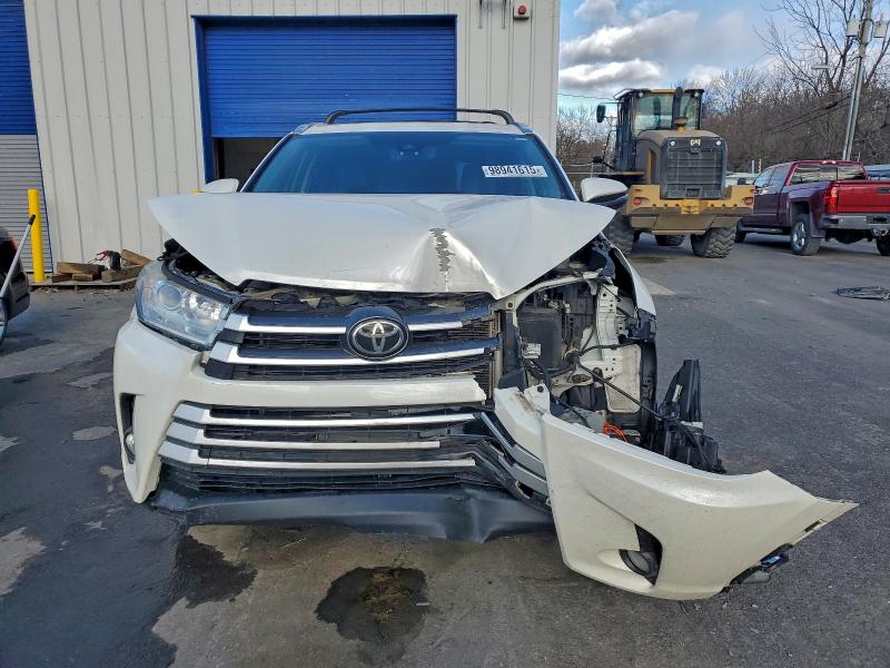 TOYOTA HIGHLANDER 2019 VIN 5TDJZRFH5KS601013