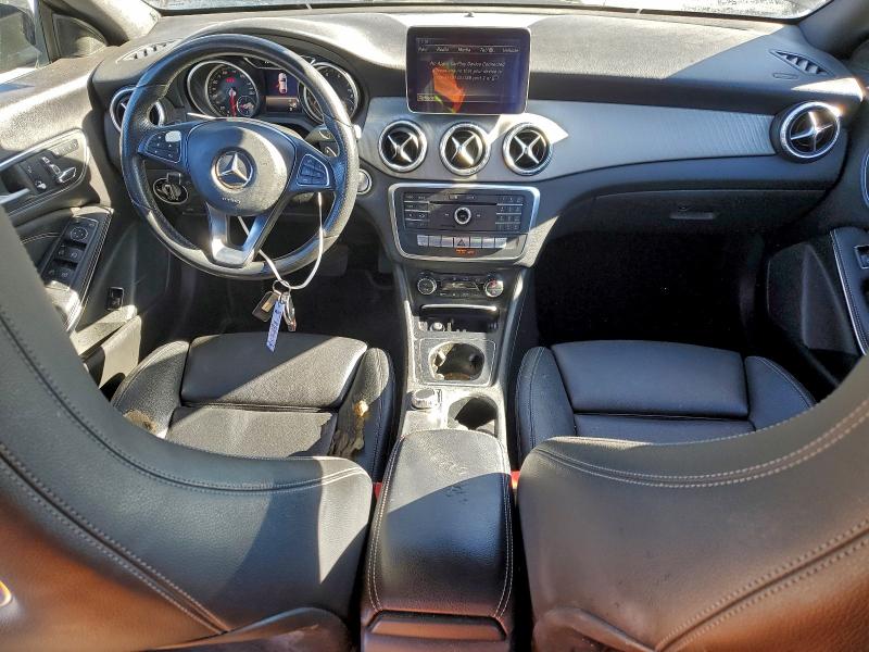 Фото 8 - MERCEDES-BENZ CLA-CLASS