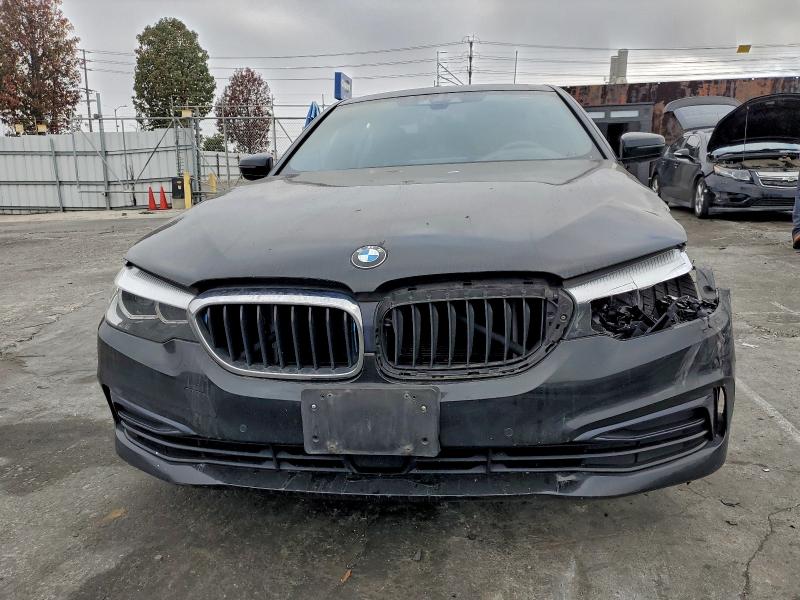 Фото 5 - BMW 5 SERIES