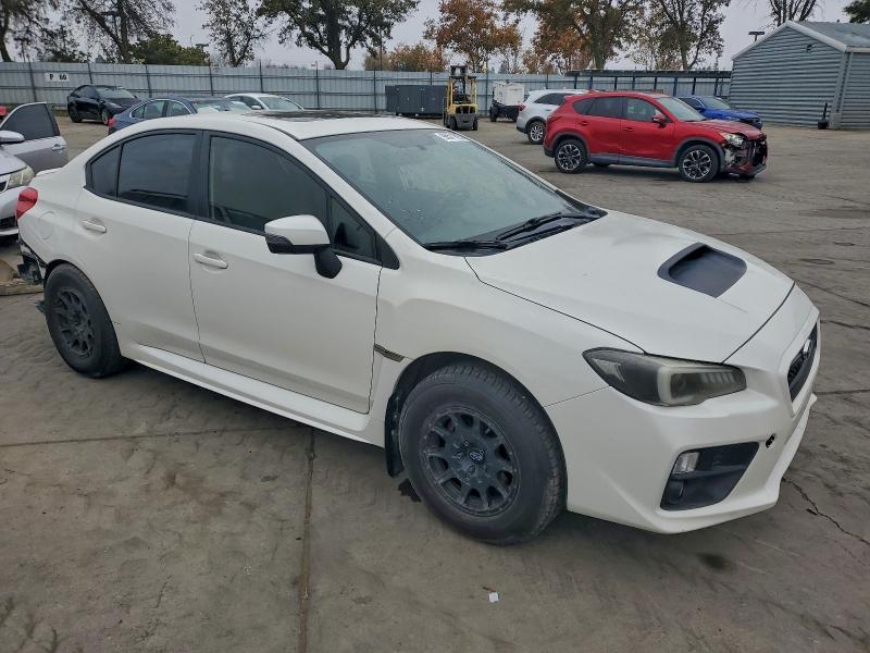 Фото 4 - SUBARU WRX