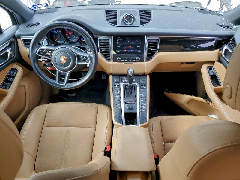 Фото 8 - PORSCHE MACAN