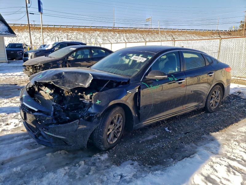 Фото 1 - KIA OPTIMA